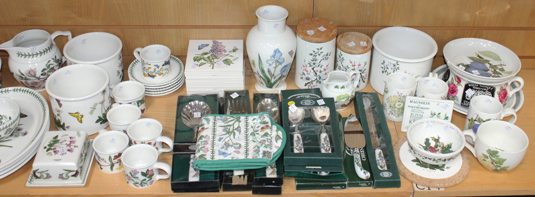 A large collection of Portmeirion Botanic Garden pattern tableware, including serving dishes, bowls, - Image 3 of 3