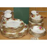 A Royal Albert 'Old Country Roses' pattern part service, comprising six dinner plates, eight dessert