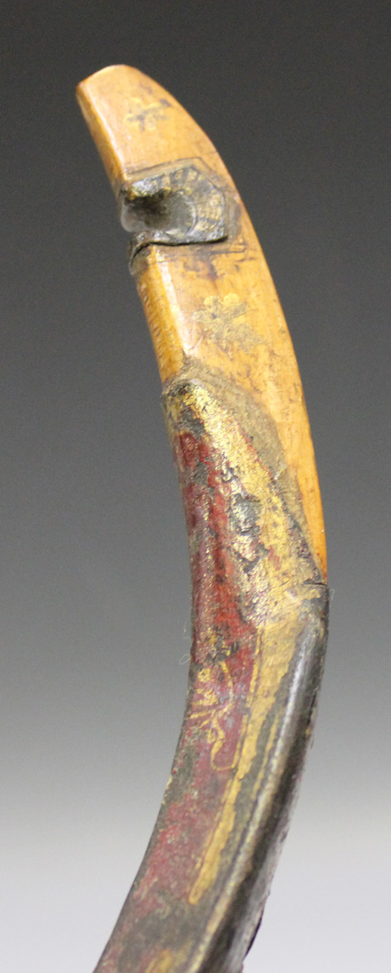 An early 19th Century Turkish composite recurve bow with red painted and gilt decorated qabza, - Image 3 of 3