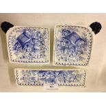 3 mid 19th century blue & white pickle dishes.