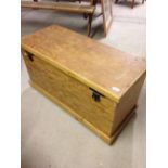 Light wood blanket box. 94 x 42cm.