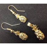 14ct gold pineaple design earrings and pendant. Weight approx. 3.6g