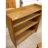 Pine bookcase 90x84cm