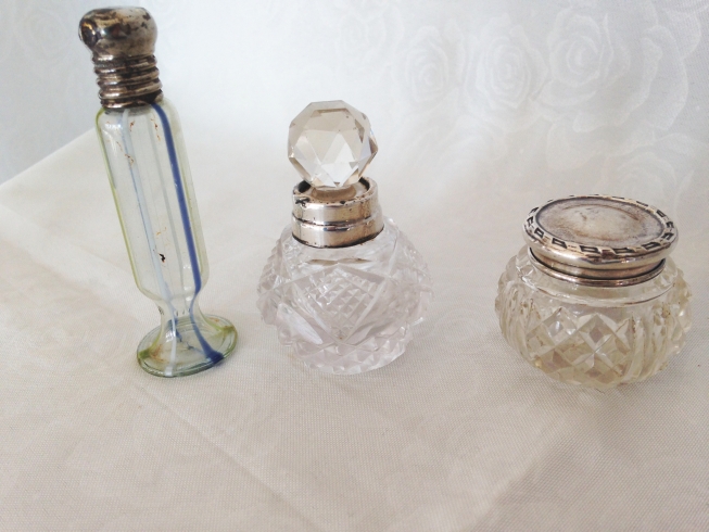 A HM silver lidded rouge pot - Birmingham 1912, a HM silver rimmed scent bottle and a phial shaped - Image 3 of 3