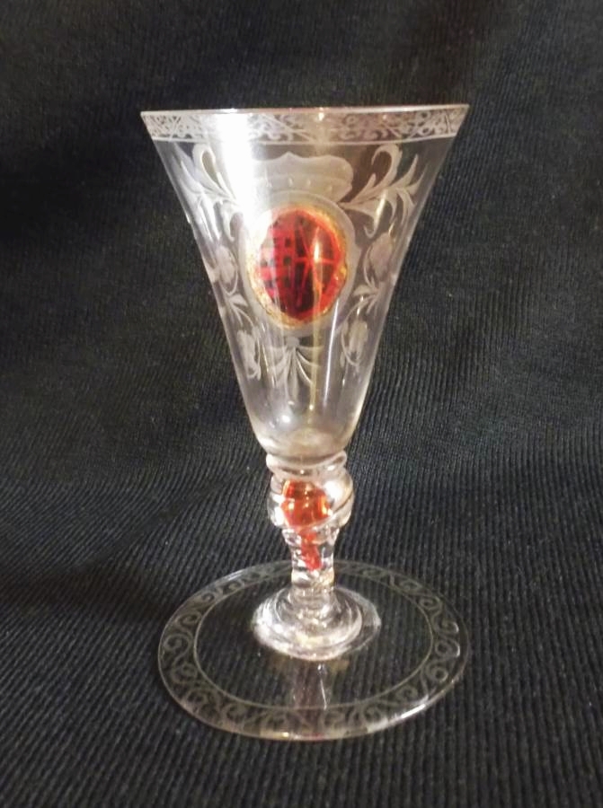 A 18th century Silesian wine/sherry glass c1720 with a ruby glass zwischengold medallion bearing the - Image 4 of 8