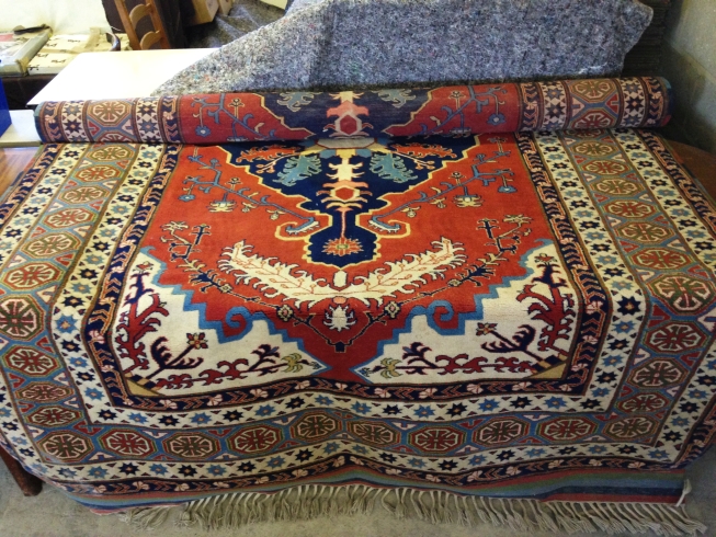 A vintage Yoruk Turkish wool carpet. 300 x 190cm (5.69m²).