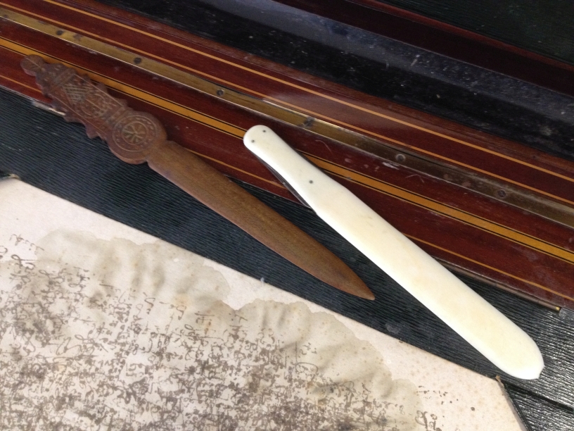 An antique Victorian inlaid mahogany Escritoire secretary/writing desk by Thornhill & Co, Bond - Image 4 of 6