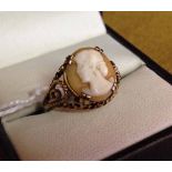 9ct gold cameo ring weight approx 3.9g size P