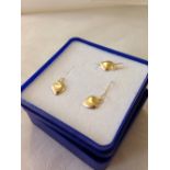 Boxed set of small 18ct gold heart shaped earrings and pendant (no chain).