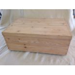 A vintage pine box/trunk, 70cm x 43cm.