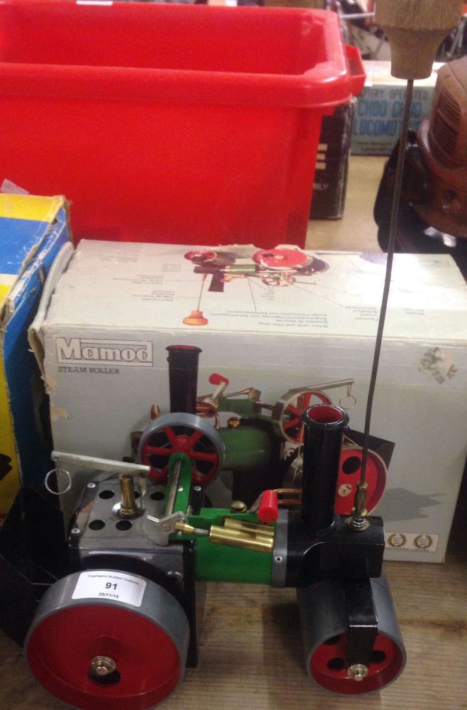 A boxed Mamod SR1A steam roller live steam engine