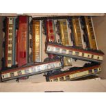 A tray of playworn Hornby Dublo tinplate coaches in various liveries. F (11)