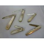 Five various silver bladed folding fruit knives/pocket knives with mother-of-pearl/silver mounts