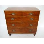 A Victorian mahogany chest of drawers, w