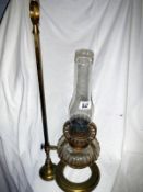 A Victorian brass Hinks & Sons adjustable student oil lamp (approx. overall height 24 1/2" / 62.