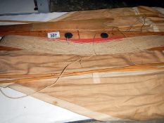 A WWI ships kite
 
Condition
Length 92.5cm
Width at widest 78cm
Width at top narrow end 21cm