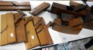 A quantity of vintage carpenters tools