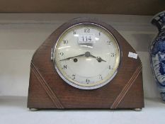 A mantel clock