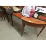 A double D end extending dining table for restoration
Dimentions
Length 105”
Width 42”
Height