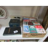 34 souvenier playing cards, chess pieces