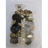 A quantity of military buttons