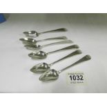 A set of 6 silver grapefruit spoons, 79 gms