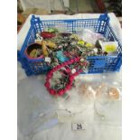 A large tray of costume jewellery includ