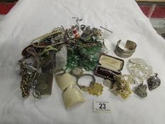 A mixed lot of jewellery and watches