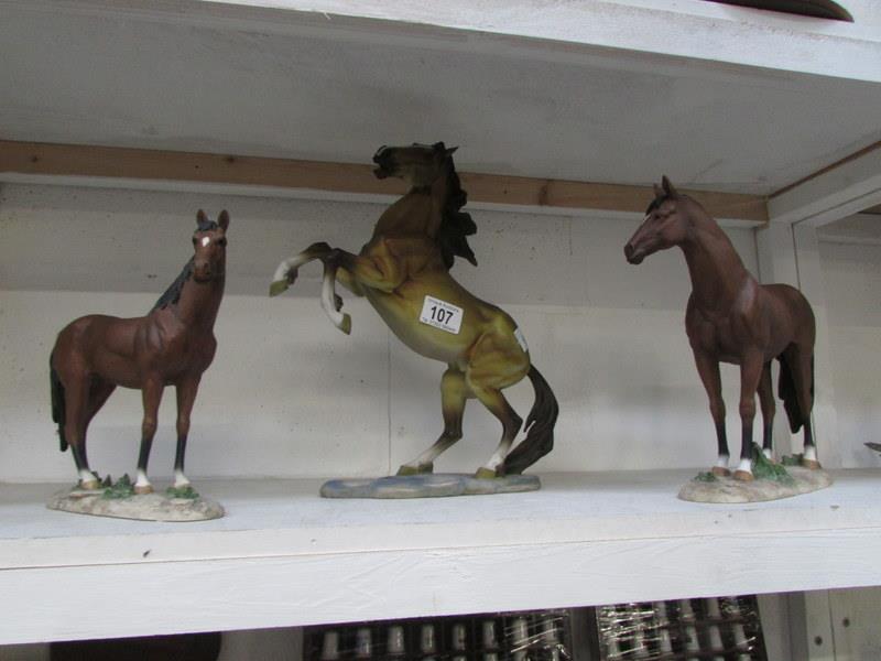 2 Leonardo and 1 Shudehill horse figures