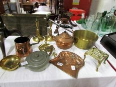 A mixed lot of brass and copper