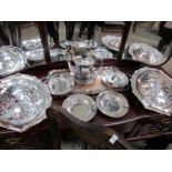A mixed lot of silver plate including go
