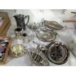 A mixed lot of silver plate