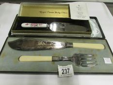 A cased Walker and Hall fish serving set