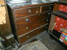 A Georgian 5 drawer chest
