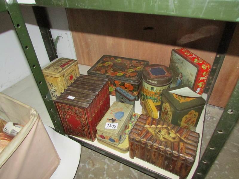 A mixed lot of old tins