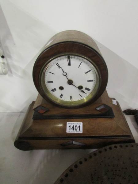 A mantel clock