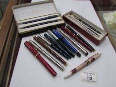 A mixed lot of fountain pens
