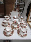24 pieces of Royal Albert Old Country Ro