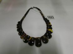 A vintage Baltic amber necklace