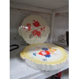 2 ceramic cake stands