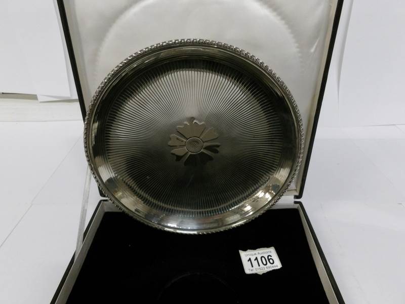 A cased silver salver, 22. - Image 3 of 3