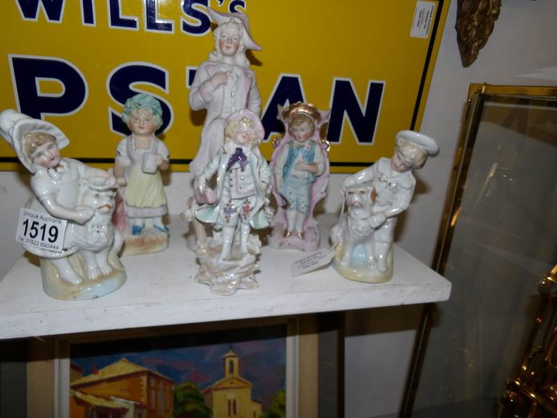 6 Victorian figurines