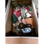 A mixed lot of costume jewellery