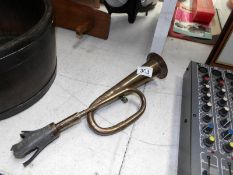 An original old car horn (bulb distressed)