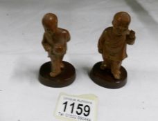 2 small Chinese carved figures