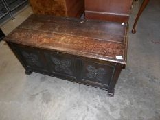 An oak blanket box