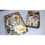 A large quantity of cigarette & tea cards