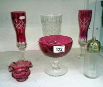 4 cranberry glass items,