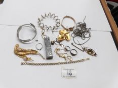 A mixed lot of jewellery including some gold and silver