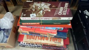 A quantity of old board games and a Mecanno set